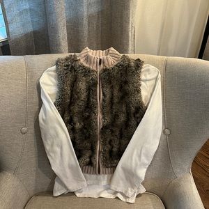 2 piece set - Girls long sleeve top & faux fur vest